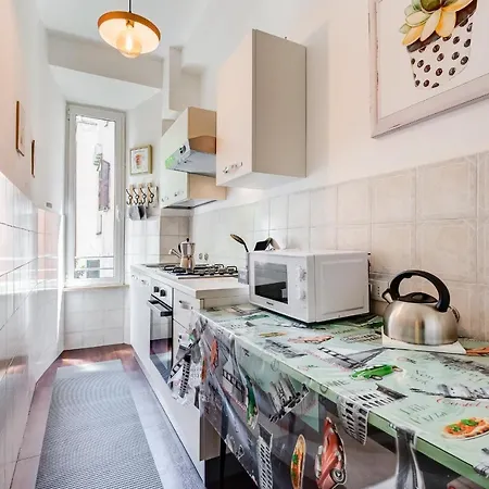 Tasso Street 102 Apartament